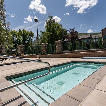 Two Bedroom Park Ave Condo By Park City Vacations ภายนอก รูปภาพ